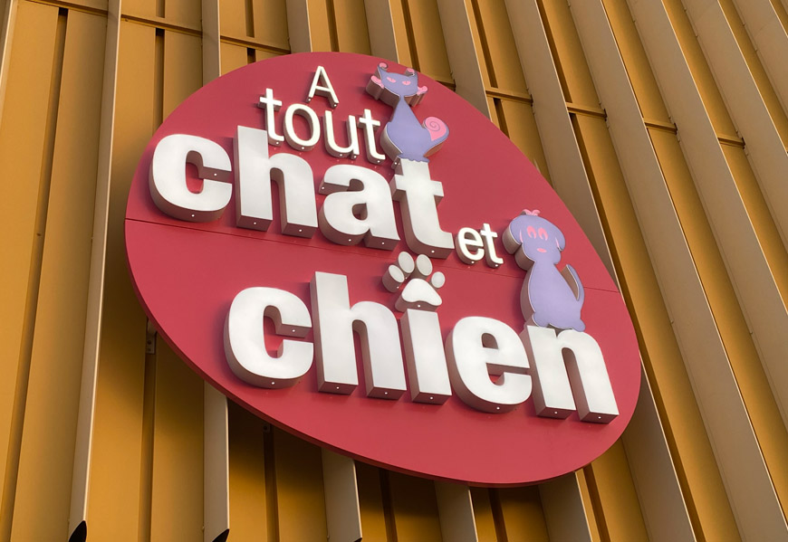 enseigne A TOUT CAHT ET CHIEN